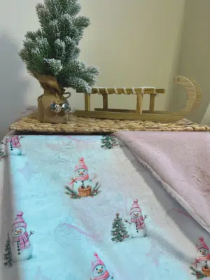 Plaid de Noël maxi douceur Bonhomme de Neige Rose - à personnaliser