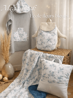 Méga pack école enfant : sac à dos personnalisé, plaid douceur, coussin assorti et poncho de bain. Créations cousues main dans le Loiret avec tissus Oeko-Tex. Idéal pour la rentrée ou un cadeau enfant.