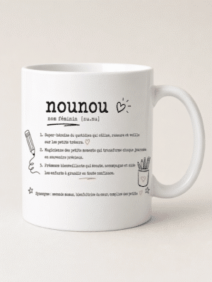 Tasse personnalisée Nounou, Maîtresse ou ATSEM – Une idée cadeau originale et pleine d’émotion pour remercier les personnes qui accompagnent vos enfants toute l’année. Design doux et exclusif Les Créa de Jenni.