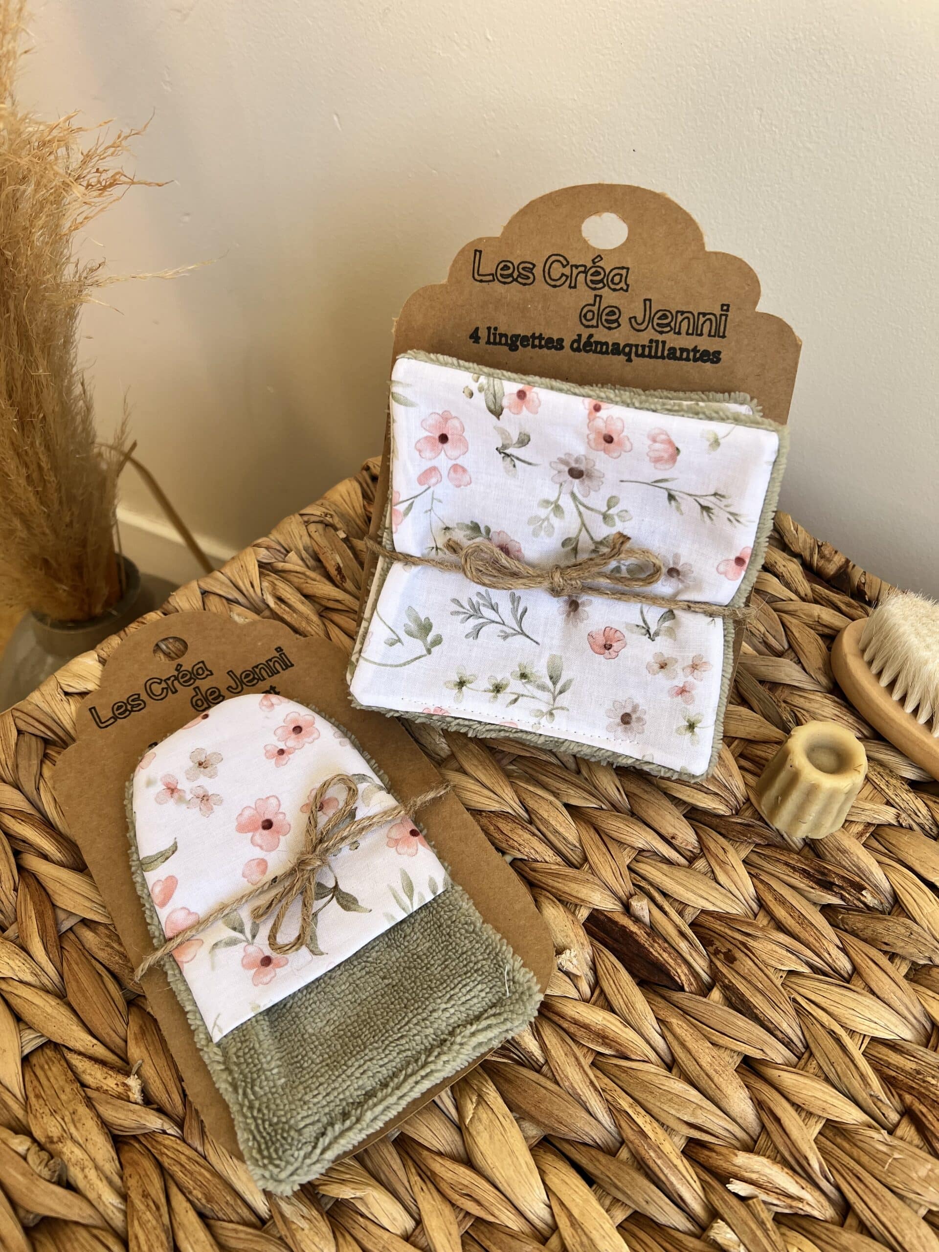 lingettes et gant démaquillant