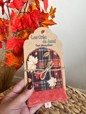 Composez votre gant démaquillant lavable : choisissez votre motif et la couleur de l’éponge. Format 15 x 9 cm, réutilisable et cousu main.